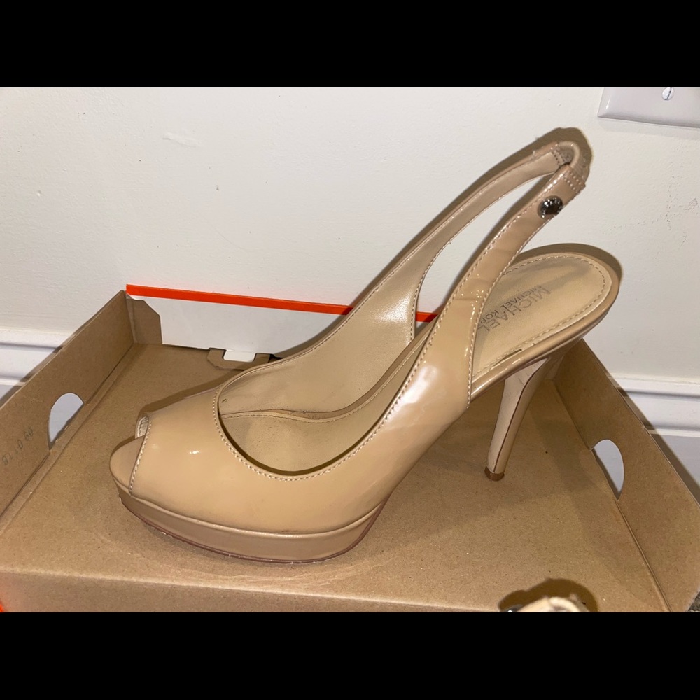 High heels - Picture 3 of 6